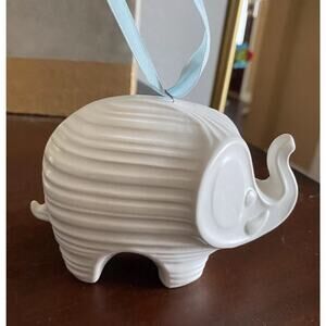 Jonathan Adler White elephant Menagerie Christmas Ornament 3.25" Blue bow